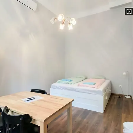 Dob15 Small Apartment Budapest